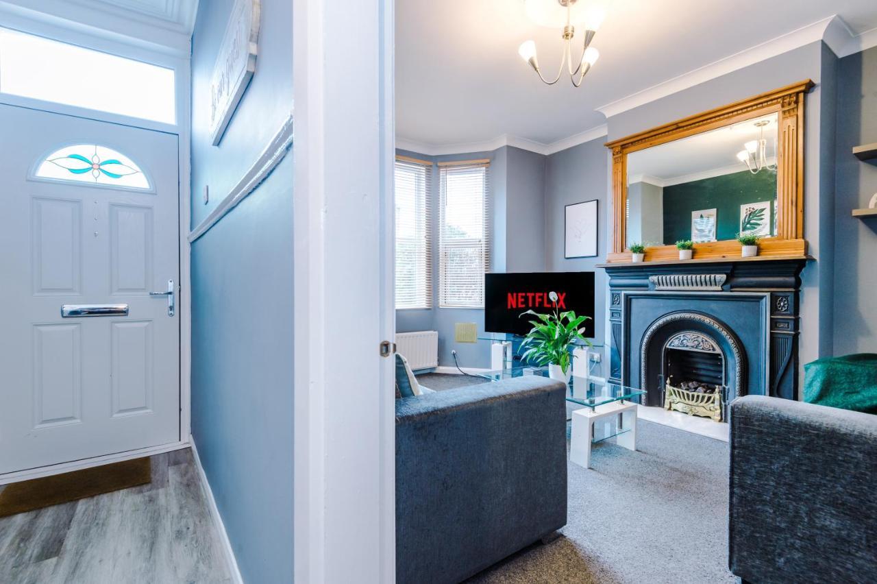 Spacious Modern Chester Home - Great Location מראה חיצוני תמונה