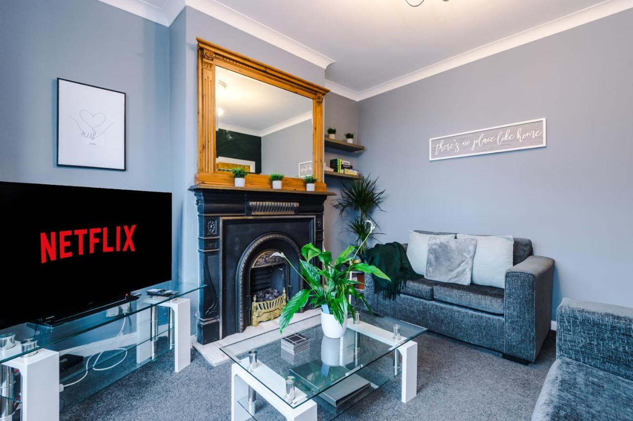 Spacious Modern Chester Home - Great Location מראה חיצוני תמונה