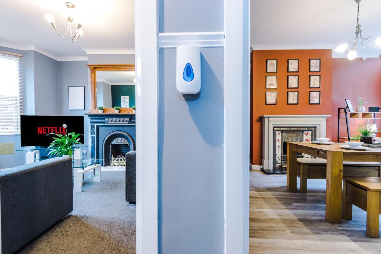 Spacious Modern Chester Home - Great Location מראה חיצוני תמונה